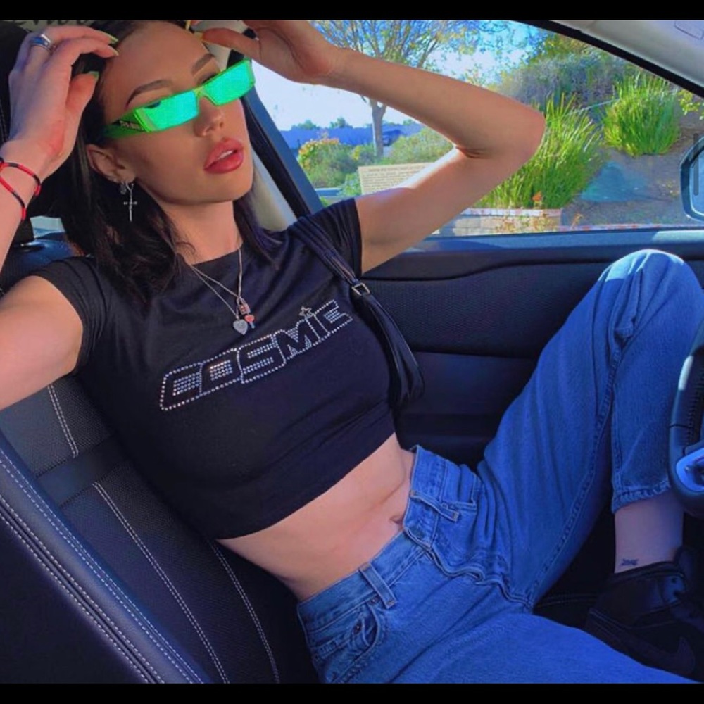 💖New Cosmic crop top black shirt - Picture 4 of 5